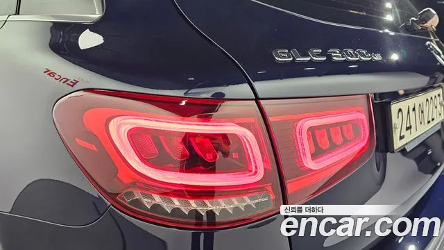Mercedes-Benz GLC 2022 thumb 9