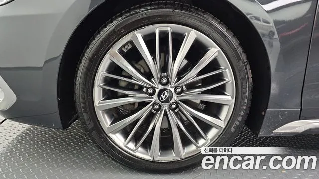 Hyundai Grandeur 2017 thumb 9