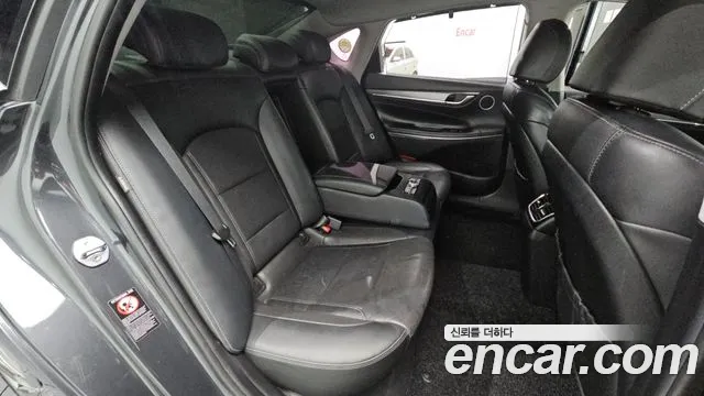 Hyundai Grandeur 2017 thumb 10