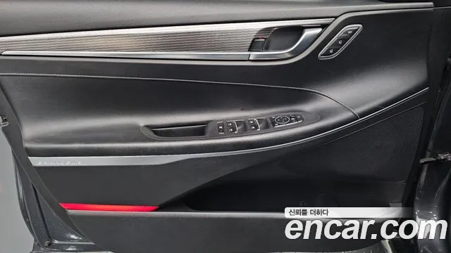 Hyundai Grandeur 2017 thumb 3