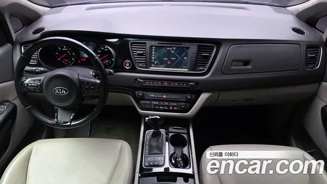 Kia Carnival 2014 thumb 5