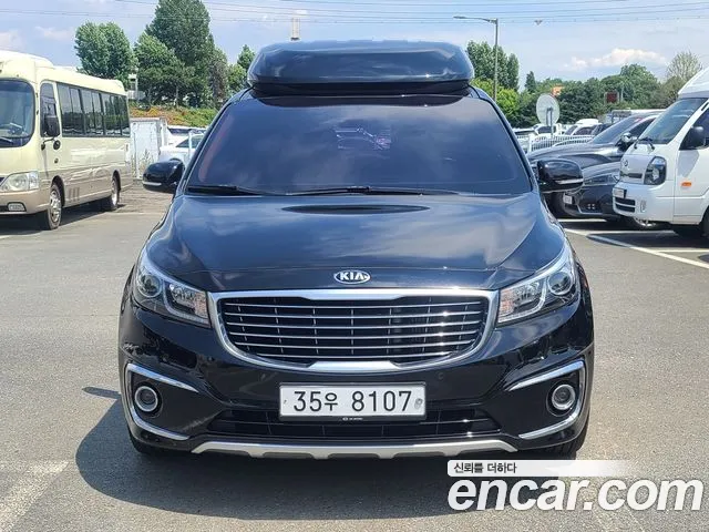 Kia Carnival 2015 thumb 8