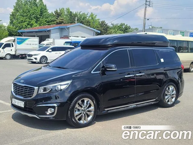 Kia Carnival 2015 thumb 4