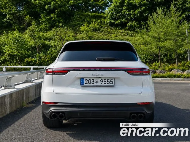 Porsche Cayenne 2022 thumb 11