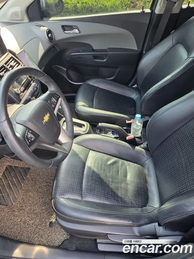Chevrolet Aveo 2014 thumb 2