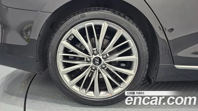 Hyundai Grandeur 2017 thumb 2