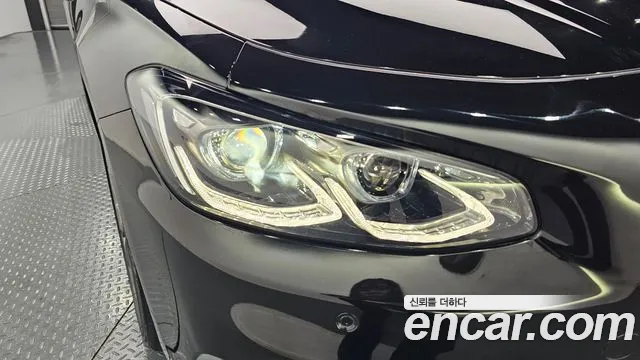Hyundai Grandeur 2017 thumb 12
