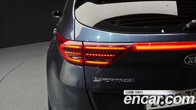 Kia Sportage 2018 thumb 6