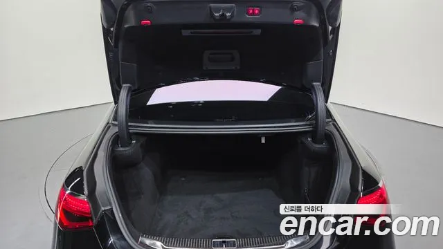 Mercedes-Benz S-Class 2021 thumb 4