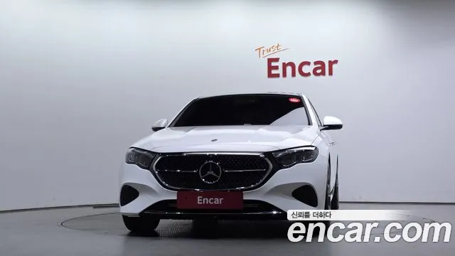 Mercedes-Benz E-Class 2025 thumb 7