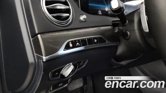 Mercedes-Benz S-Class 2019 thumb 8