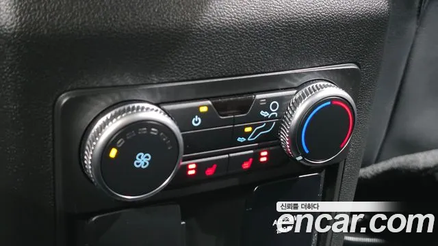 Ford Explorer 2021 thumb 5