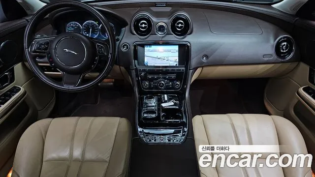 Jaguar XJ 2014 thumb 9