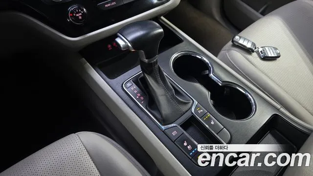 Kia Carnival 2020 thumb 3