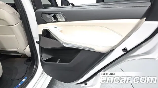 BMW X5 2025 thumb 10
