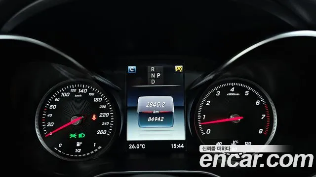 Mercedes-Benz C-Class 2017 thumb 9