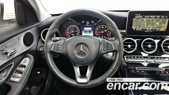 Mercedes-Benz C-Class 2017 thumb 2