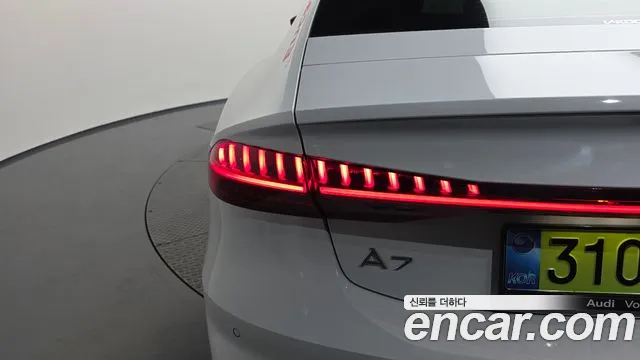 Audi A7 2025 thumb 6