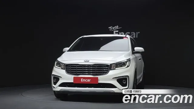 Kia Carnival 2019 thumb 11