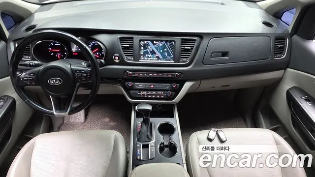 Kia Carnival 2019 thumb 9