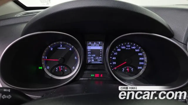 Hyundai Санта Фе 2013 thumb 8