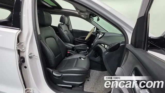 Hyundai Санта Фе 2013 thumb 10
