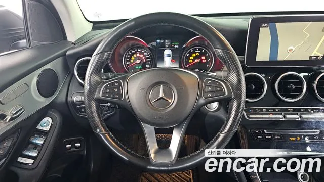 Mercedes-Benz GLC 2018 thumb 3