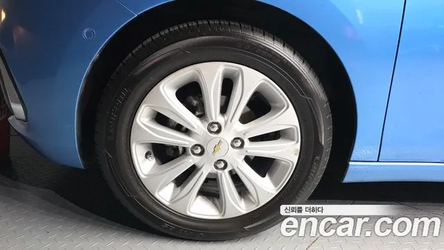 Chevrolet Spark 2017 thumb 6