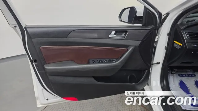 Hyundai Sonata 2016 thumb 11