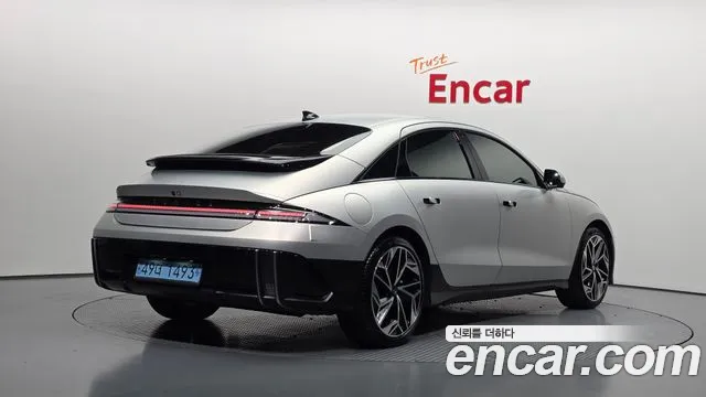 Hyundai Ioniq6 2023 thumb 2