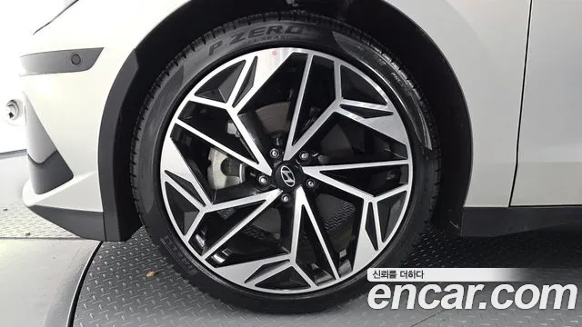 Hyundai Ioniq6 2023 thumb 5
