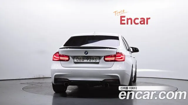 BMW 3 серии 2017 thumb 9