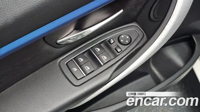 BMW 3 серии 2017 thumb 3