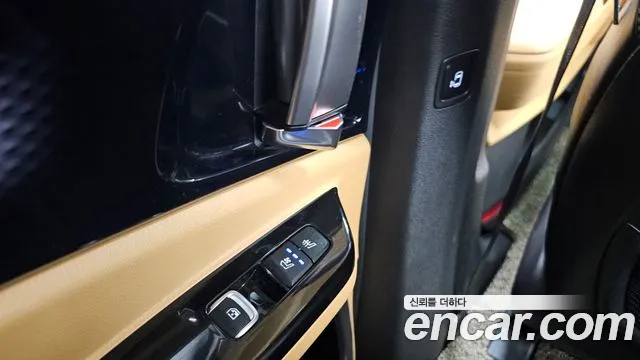 Kia Carnival 2020 thumb 9