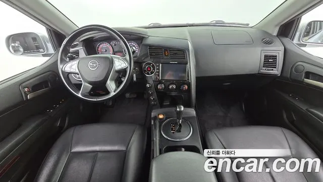 KGM Korando 2015 thumb 5