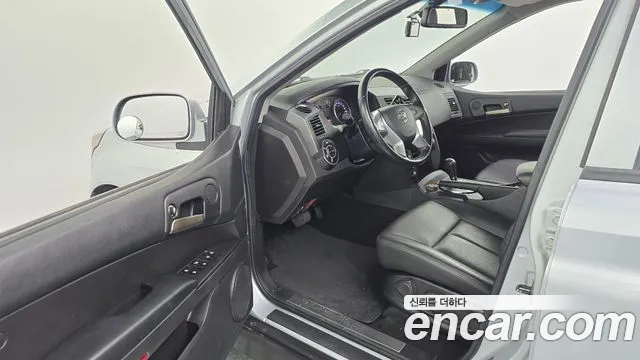 KGM Korando 2015 thumb 4