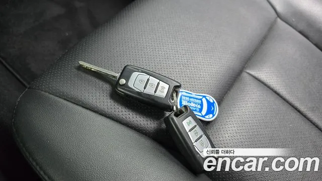 KGM Korando 2015 thumb 8