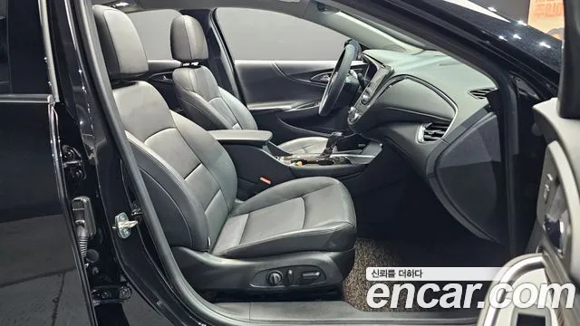 Chevrolet Malibu 2018 thumb 3