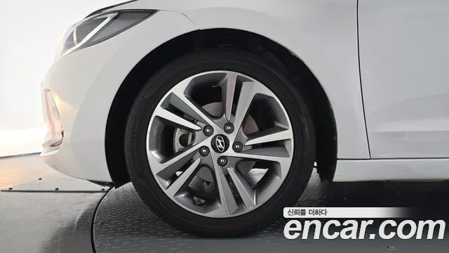 Hyundai Avante 2016 thumb 9