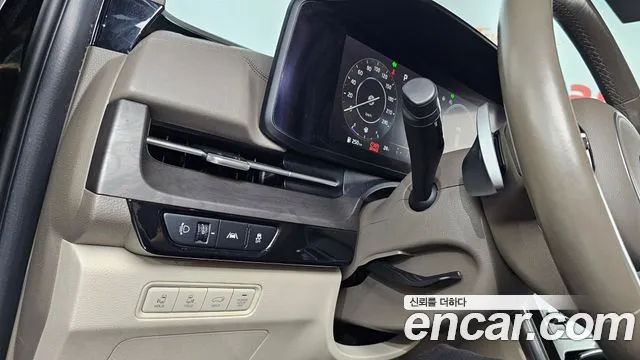 Kia Carnival 2021 thumb 9