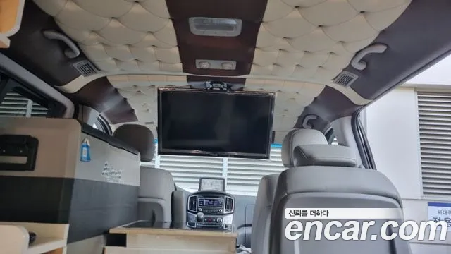 Hyundai Staria 2018 thumb 10