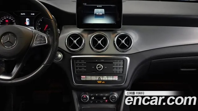 Mercedes-Benz A-Класс 2019 thumb 12
