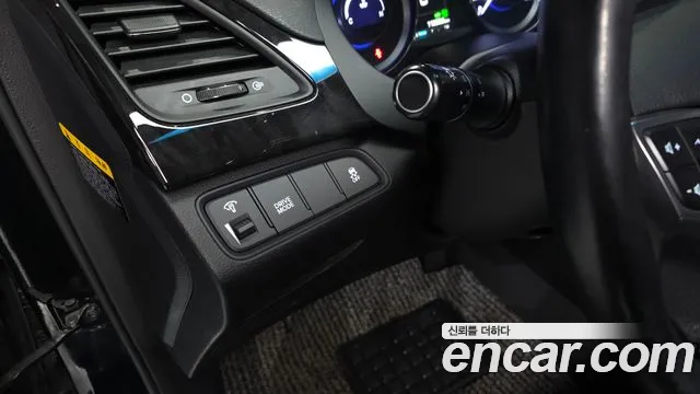 Hyundai Grandeur 2015 thumb 8