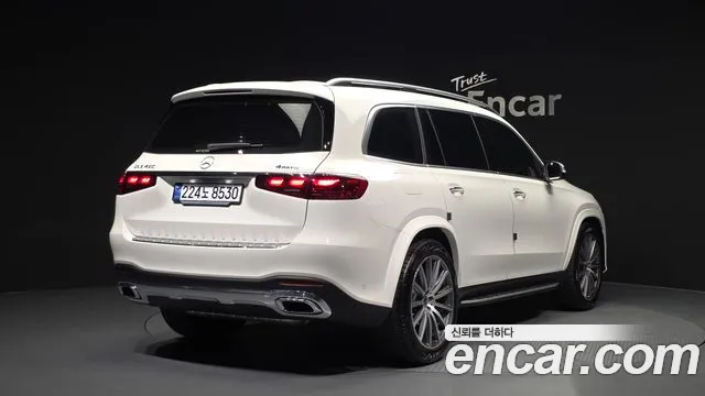 Mercedes-Benz GLS 2026 thumb 12