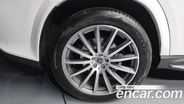 Mercedes-Benz GLS 2026 thumb 10