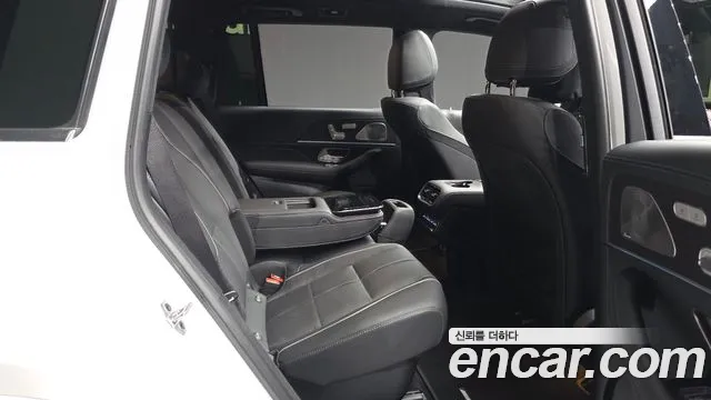 Mercedes-Benz GLS 2026 thumb 2