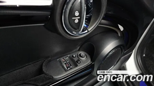 Mini Cooper S 2024 thumb 5