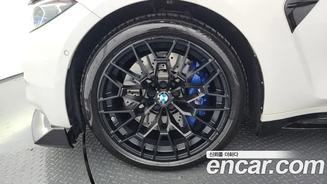 BMW M3 2023 thumb 3