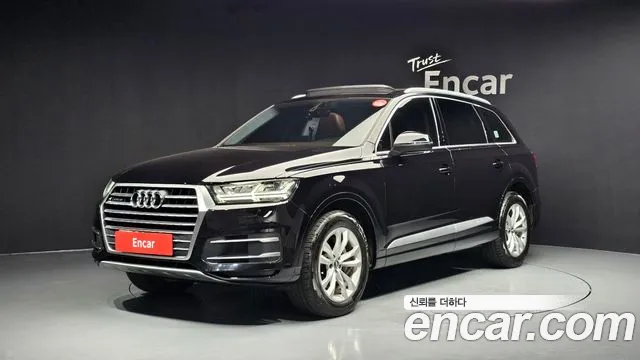 Audi Q7 2019 thumb 11