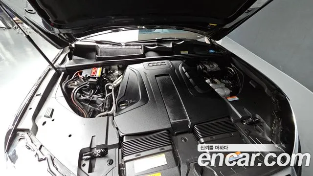 Audi Q7 2019 thumb 8